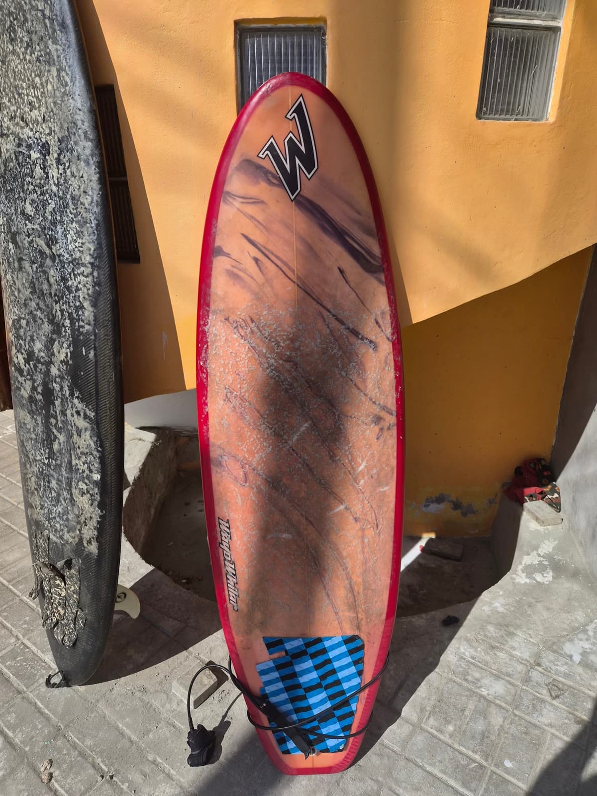 Surfboard for rent — El Hombre, Puerto Malabrigo