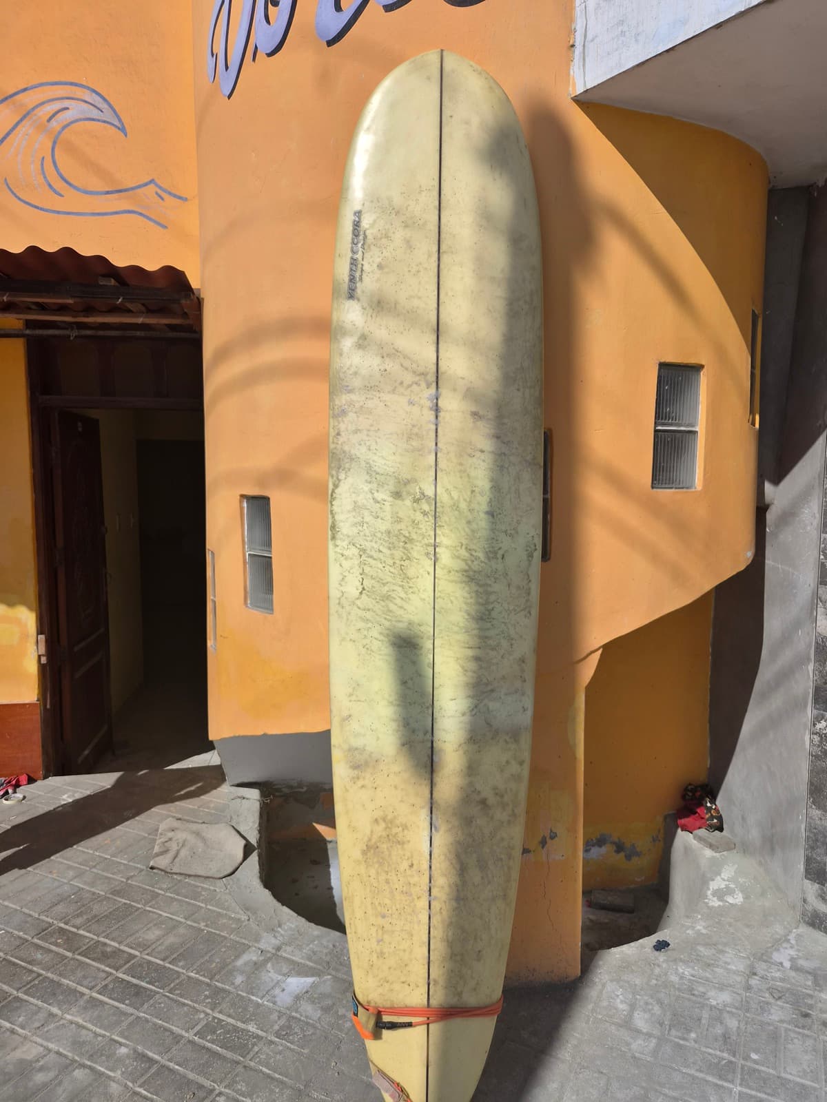 Surfboard for rent — El Hombre, Puerto Malabrigo