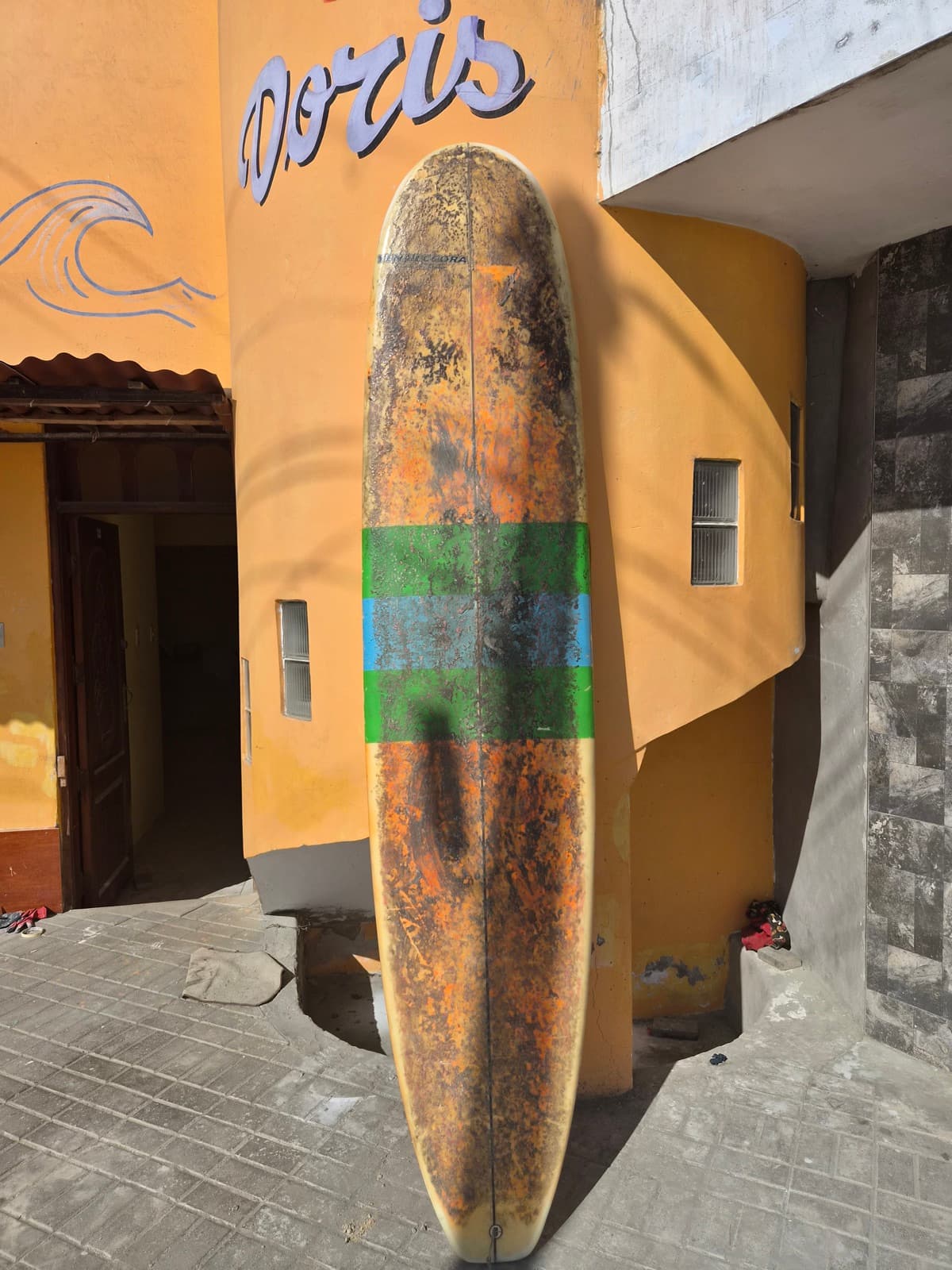 Surfboard for rent — El Hombre, Puerto Malabrigo