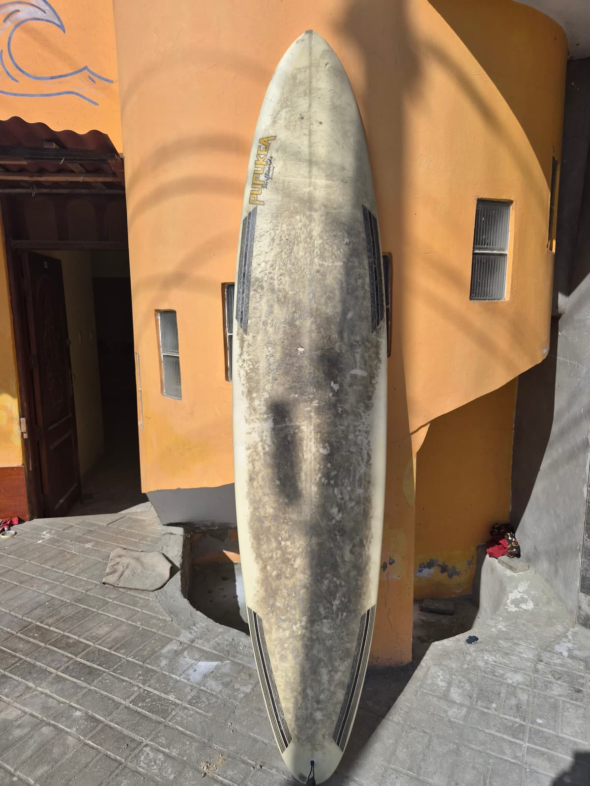 Surfboard for rent — El Hombre, Puerto Malabrigo